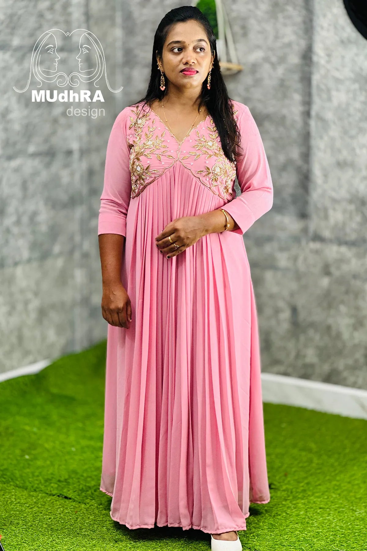 Alia Cut Gown(Pastel Pink)(81)