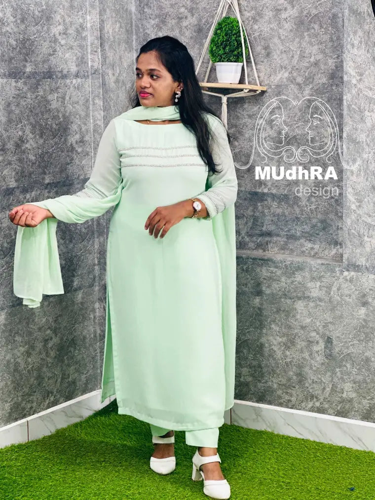 Slitted Top & Bottom with Dupatta(70)