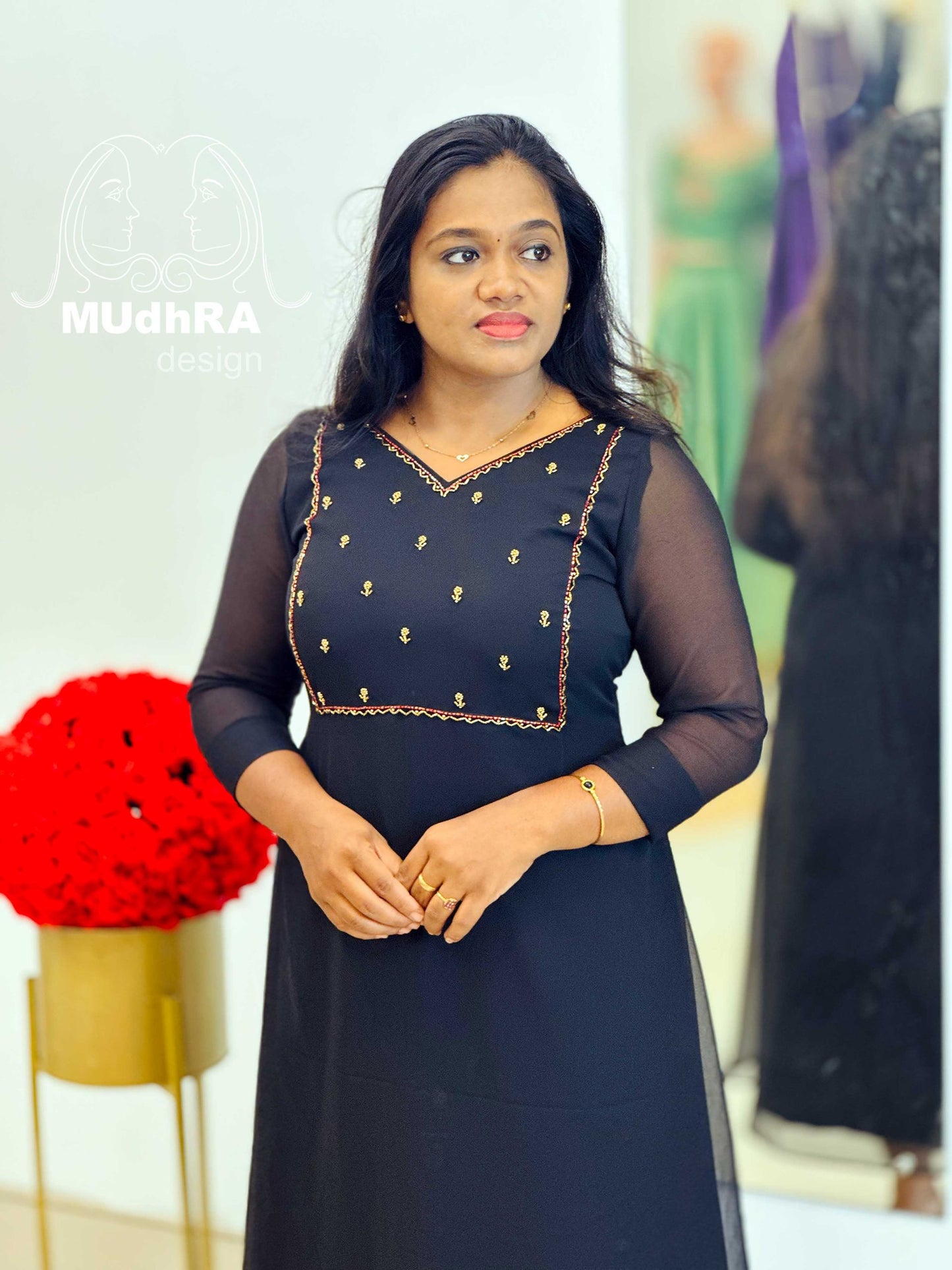 Aline Kurti (Black) (MUD001120)