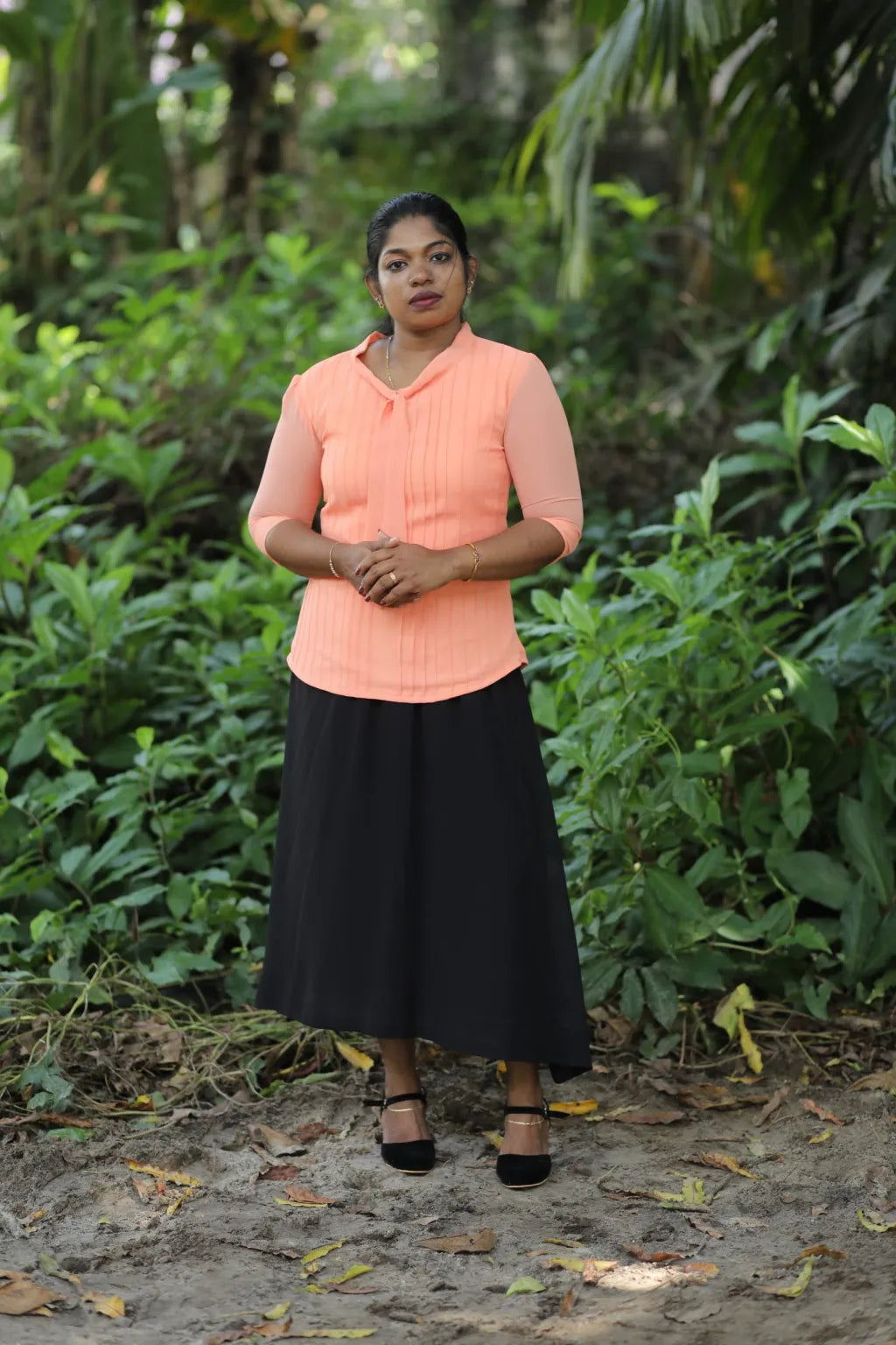 SHORT TOP (WITH TIE OR WITH KNOT)