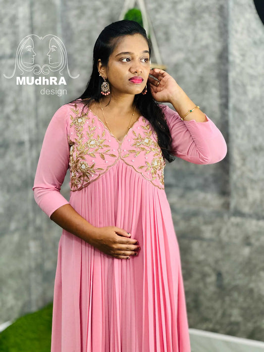 Alia Cut Gown(Pastel Pink)(81)