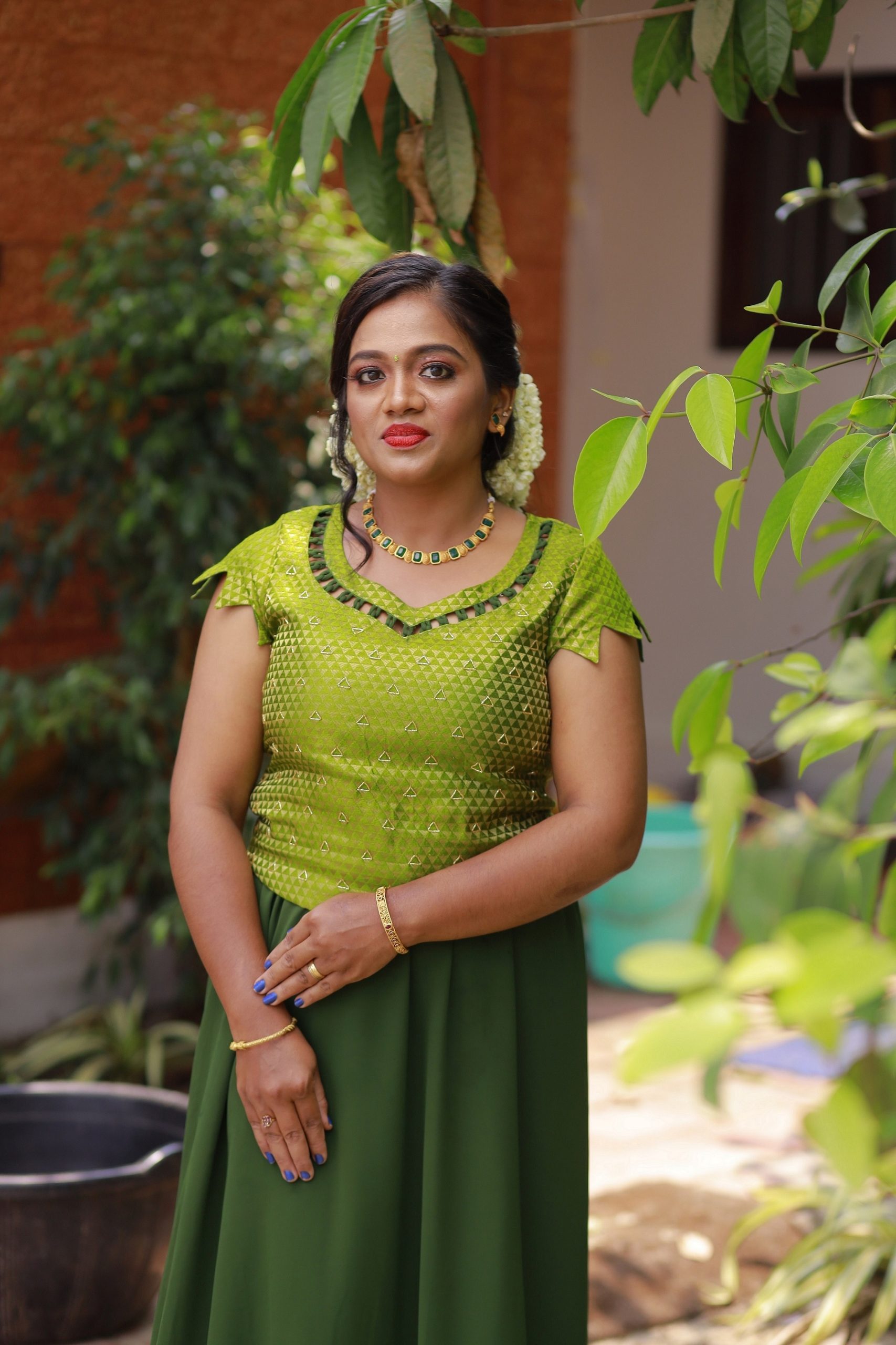 Kerala Gold Kasavu Dhavani With Puff Sleeve Blouse/ Onam Vishu Dress/  Kerala Half Saree - Etsy